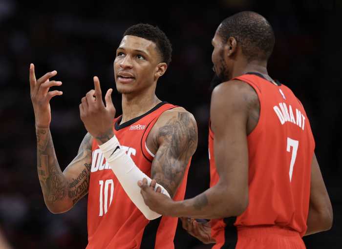 杜兰特：小贾巴里得延续这种状态 他保持这样的手感 我们就能更好