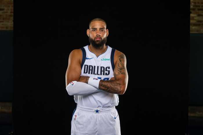 首发成奇兵！马丁10中6得到17分并填满数据栏 三分4中3&正负值+14